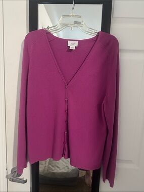 LOFT Women’s Magenta Button-Front V-Neck Cardigan